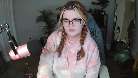 Bri online show from 02/11/26, 03:55