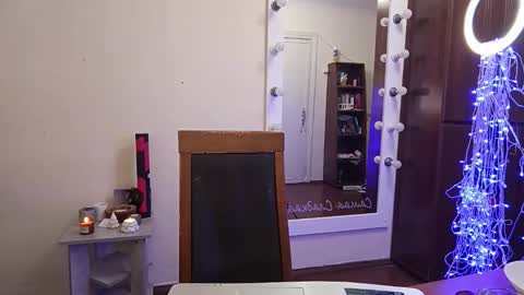 quiet_smile online show from 02/19/26, 05:58