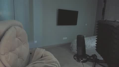 quietluxury online show from 03/15/26, 10:43