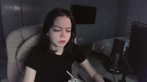 quietluxury online show from 04/23/26, 01:13