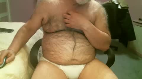 Snapshot of quietnshy2 chatting on 03/05/25, 04:24 quietnshy2 online show from 03/05/25, 04:24