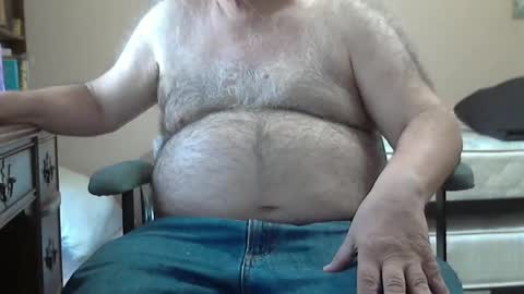 Snapshot of quietnshy2 chatting on 10/26/25, 05:30 quietnshy2 online show from 10/26/25, 05:30