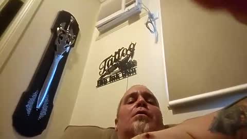 quivering_member online show from 12/02/24, 07:14