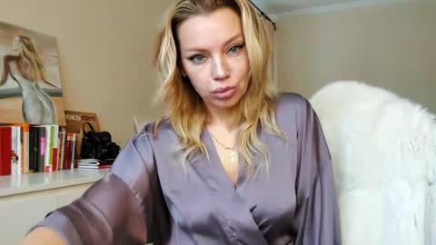 qurli24 online show from 03/02/25, 10:24