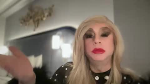 ViVaLuvLicious online show from 11/10/25, 12:37