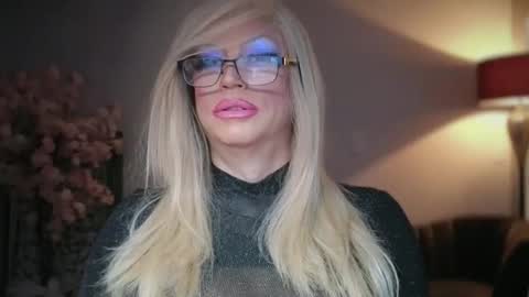 ViVaLuvLicious online show from 02/13/26, 01:45