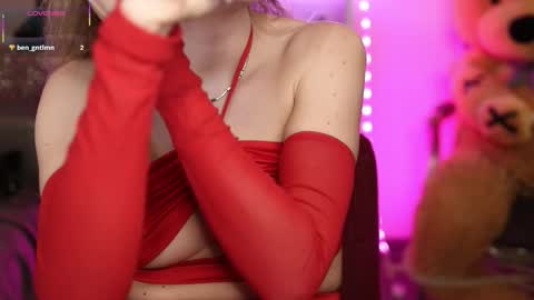 Nova Hollis online show from 03/23/26, 05:22