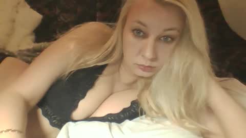 qwertyui online show from 04/05/26, 02:25