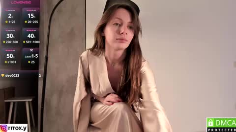 Snapshot of r00xvel chatting on 02/14/25, 07:59 r00xvel online show from 02/14/25, 07:59