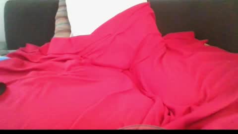 Snapshot of r3sam chatting on 02/25/25, 02:44 r3sam online show from 02/25/25, 02:44