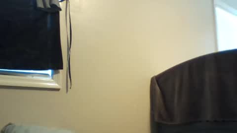 Snapshot of r8drfn89 chatting on 12/11/24, 04:09 Chocol8t online show from 12/11/24, 04:09