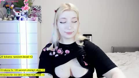 Snapshot of raaaaaaawr chatting on 01/19/26, 03:54 - online show from 01/19/26, 03:54