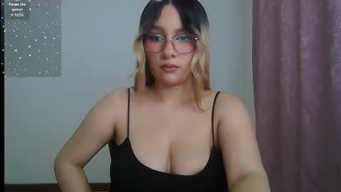 Snapshot of racchell_g22 chatting on 03/19/26, 04:27 Racchell g22 online show from 03/19/26, 04:27