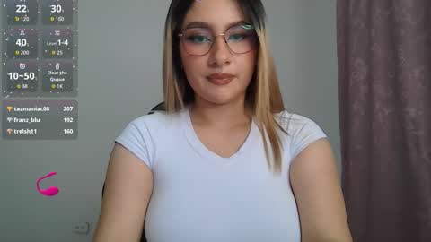 Snapshot of racchell_g22 chatting on 03/21/26, 03:33 Racchell g22 online show from 03/21/26, 03:33