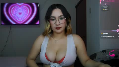 Snapshot of racchell_g22 chatting on 05/05/26, 08:39 Racchell g22 online show from 05/05/26, 08:39