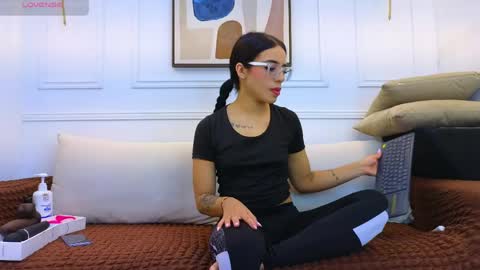 Rachel Donnelly online show from 03/31/26, 01:07