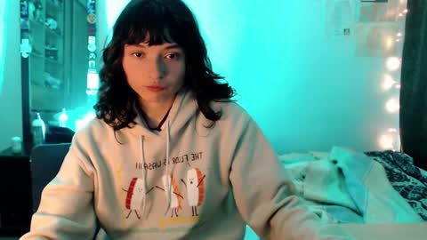 Snapshot of rachel_garden2 chatting on 11/16/25, 08:42 rachel_garden2 online show from 11/16/25, 08:42