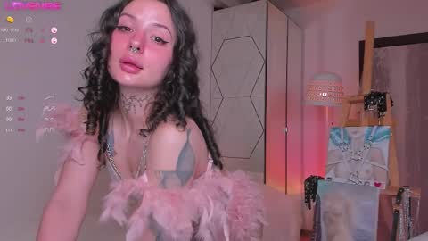 Snapshot of rachel_kelly chatting on 09/22/25, 11:18 Rachel Kelly online show from 09/22/25, 11:18