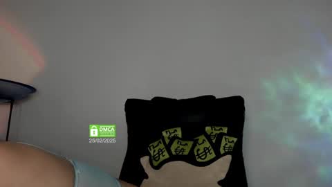 Snapshot of rachel_lamar chatting on 02/26/25, 01:32    online show from 02/26/25, 01:32