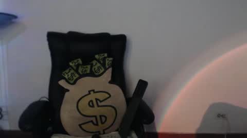 Snapshot of rachel_lamar chatting on 10/22/25, 12:55    online show from 10/22/25, 12:55