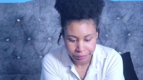 RachelAnn online show from 11/30/25, 02:37