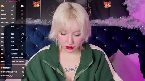 Snapshot of rachelcart chatting on 01/20/25, 06:42 RachelCart online show from 01/20/25, 06:42