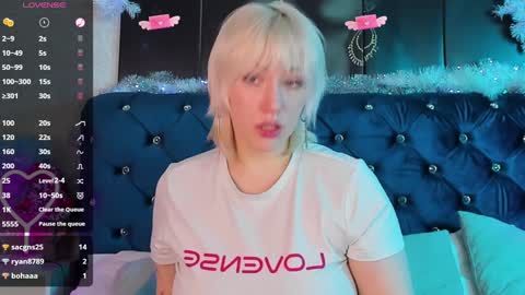 Snapshot of rachelcart chatting on 01/24/25, 08:55 RachelCart online show from 01/24/25, 08:55