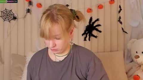 Snapshot of rachelcart chatting on 10/21/25, 03:07 RachelCart online show from 10/21/25, 03:07