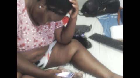 Snapshot of rachelexoticgirl chatting on 11/12/25, 02:45 rachelexoticgirl online show from 11/12/25, 02:45