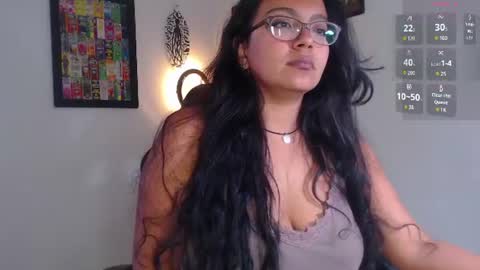 Snapshot of rachell_420 chatting on 06/10/26, 03:44 rachell_420 online show from 06/10/26, 03:44