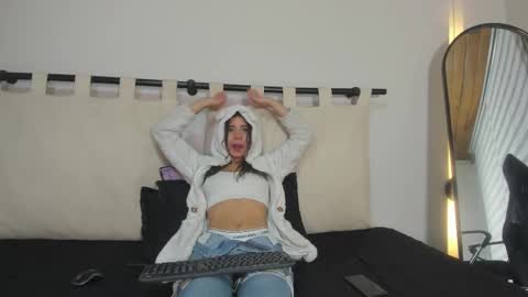 Rachell online show from 02/12/25, 06:51