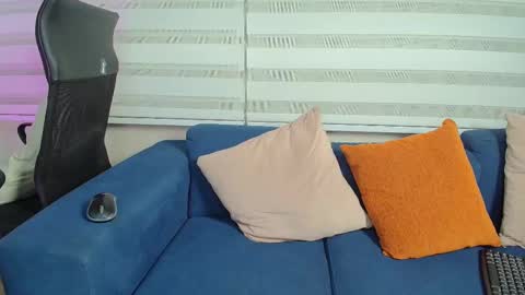 Rachell online show from 03/04/25, 07:19