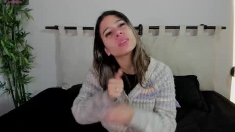 Rachell online show from 03/17/26, 04:17