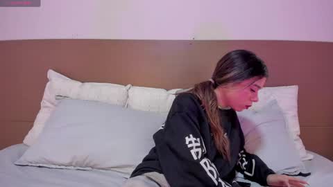 Rachell online show from 04/14/26, 04:07