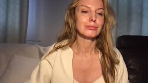 Rachel online show from 12/21/24, 09:44