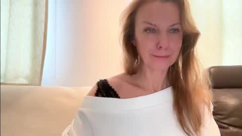 Rachel online show from 01/22/25, 01:32