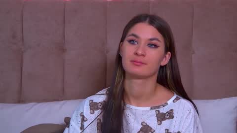 RachellSimpson online show from 01/17/25, 07:30