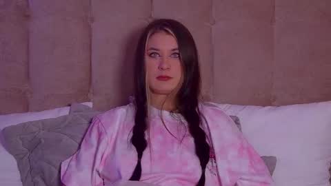 RachellSimpson online show from 02/28/25, 12:21