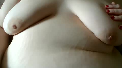 rachs_wardrobe online show from 10/22/25, 03:34