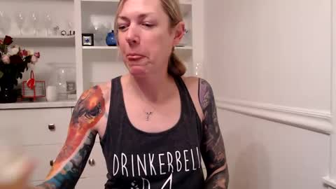 Racy Tracy online show from 01/27/25, 05:36