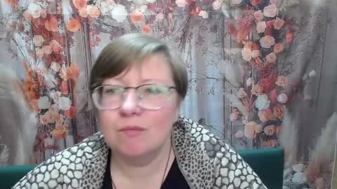 Snapshot of radachudna chatting on 05/06/26, 05:14 RadaChudna online show from 05/06/26, 05:14