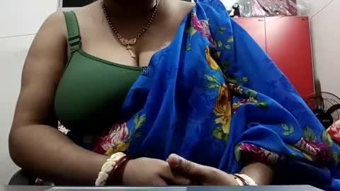 Radharani online show from 10/25/25, 07:08