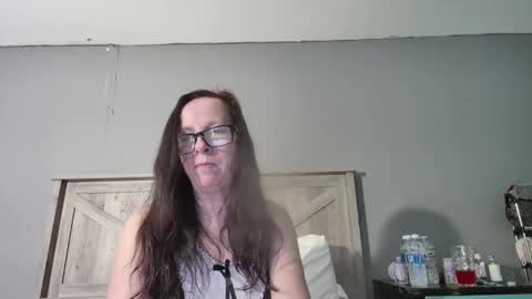 Radiant Peach Goddess online show from 02/15/25, 05:28