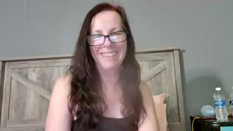 Radiant Peach Goddess online show from 02/28/25, 05:15