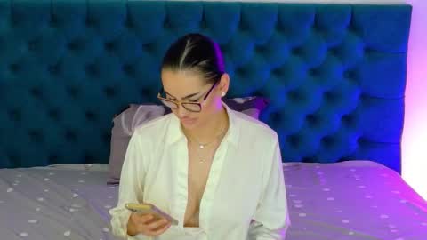 sweet peach online show from 11/13/25, 07:18