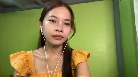 Snapshot of raeleneslotkin chatting on 06/10/26, 02:34 Eva online show from 06/10/26, 02:34
