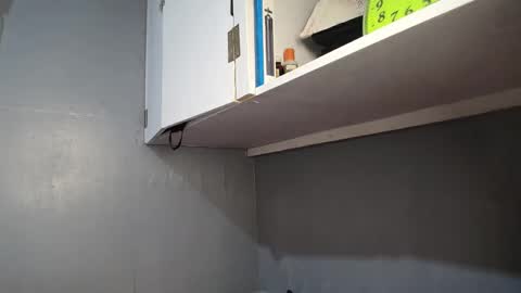 Rae online show from 04/09/26, 08:09