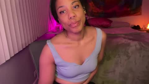 Snapshot of raewerks chatting on 03/11/25, 02:43 RaeWerks online show from 03/11/25, 02:43