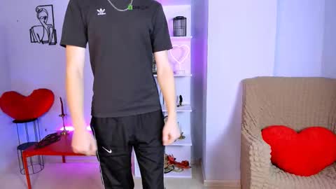 rafael online show from 11/21/25, 07:18