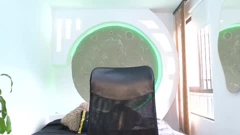 R A F A E L online show from 10/08/25, 08:17